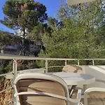 Ionia * Sarandë