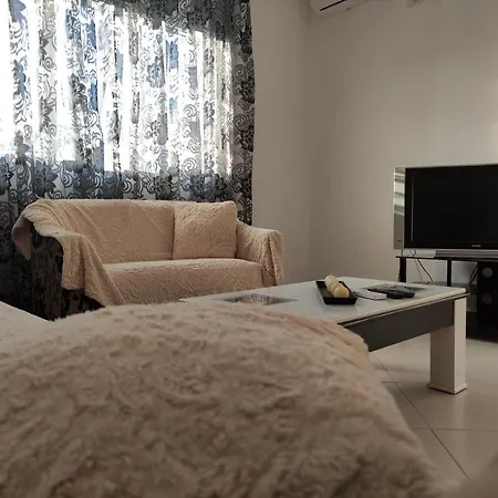 Ionia Appartement *