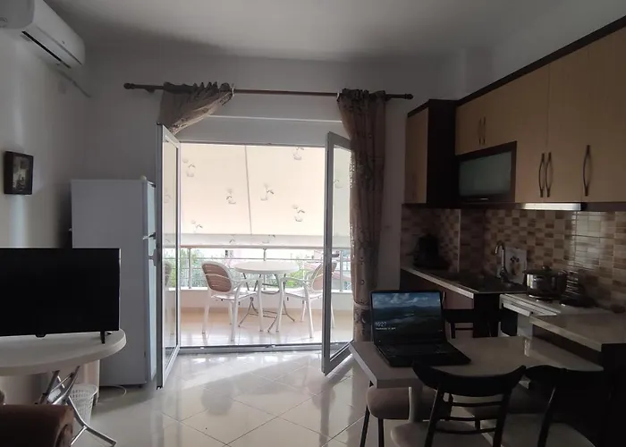 Ionia Apartment *