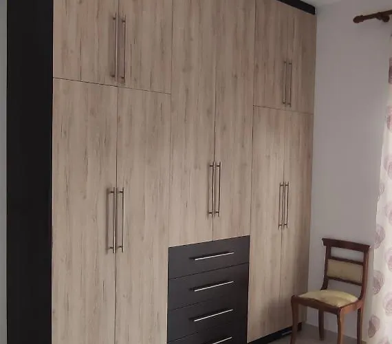 Ionia Apartment *