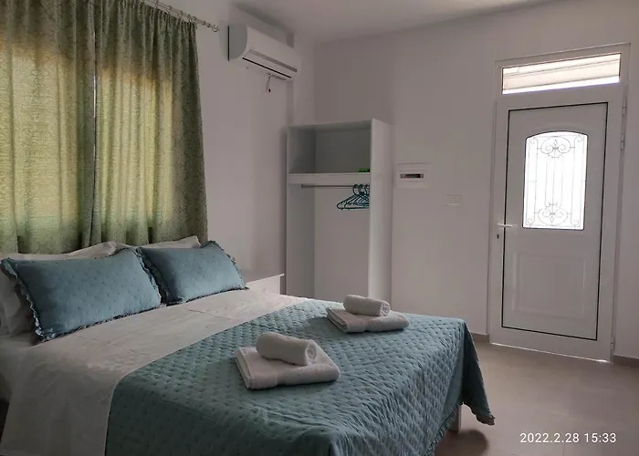 Ionia Apartment