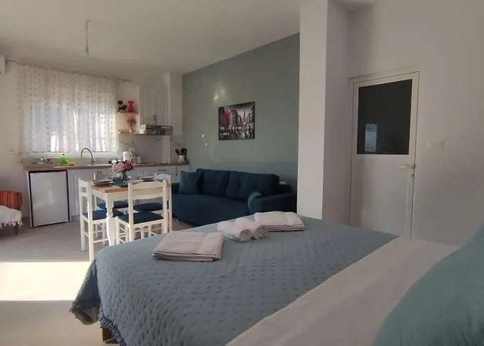 Apartment Ionia *