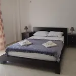 Ionia Apartment *