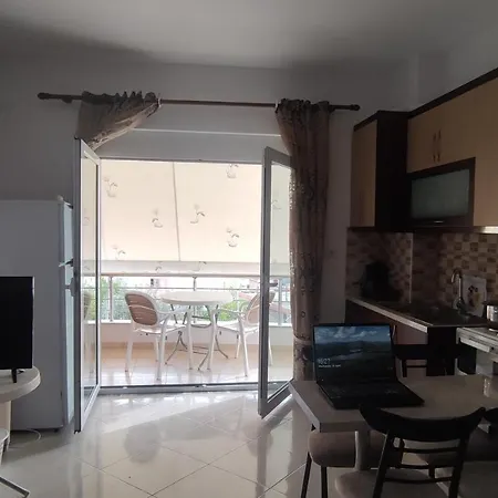 Ionia Apartament *